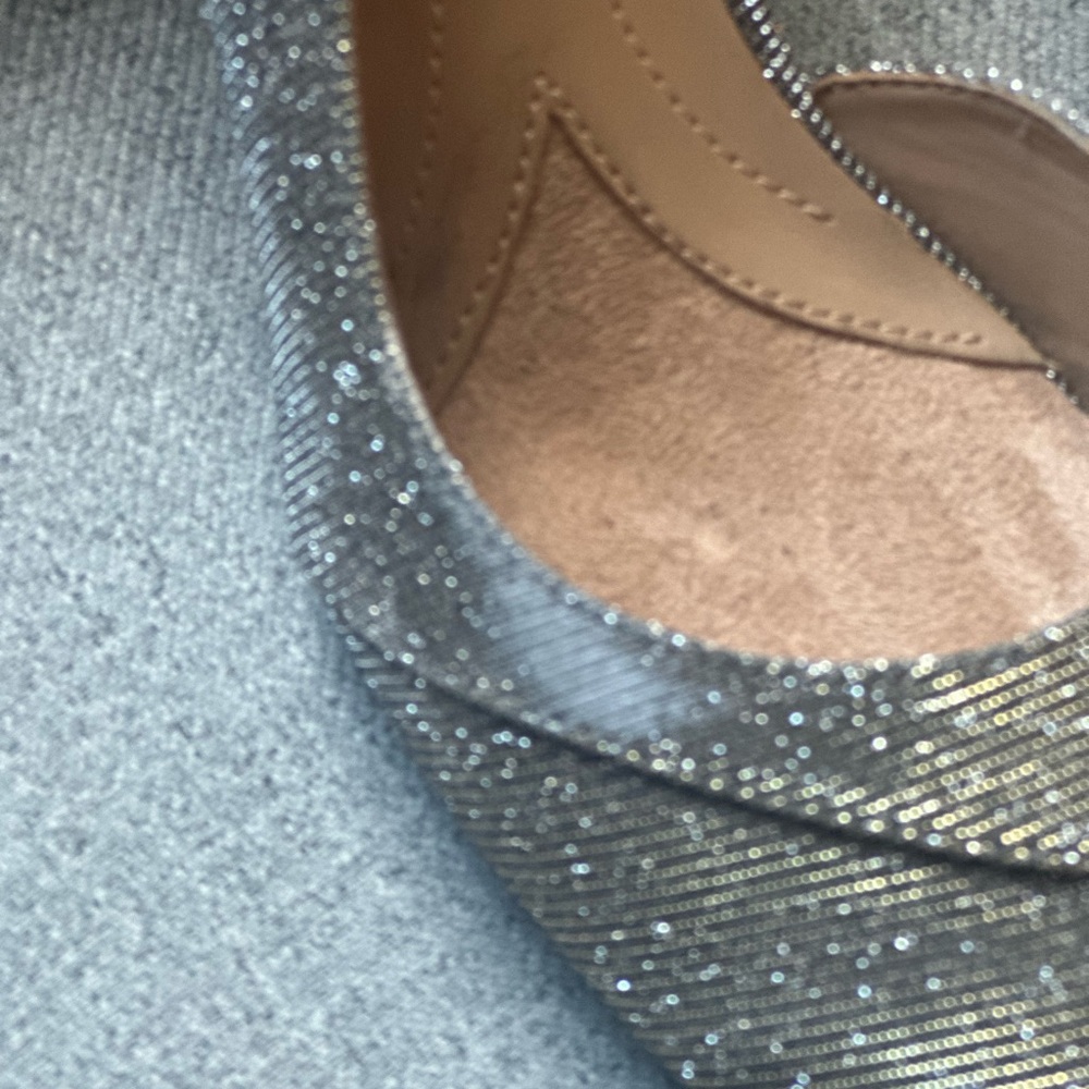Naturalizer NS Comfort d’Orsay pump shimmering Metallic kitten heel ~2 in. *EUC* - Picture 6 of 11